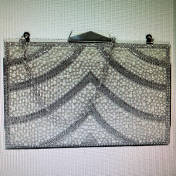 Kelly & Katie Handbags - KELLY & KATIE BY LULU TOWNSEND PEARL AND RHINESTONE SILVER FRAME CLUTCH NWT!